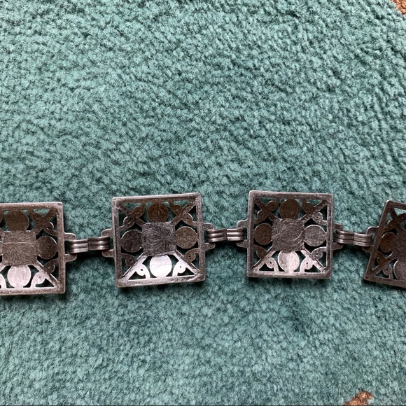 Chain Belt - Picture 4 of 5